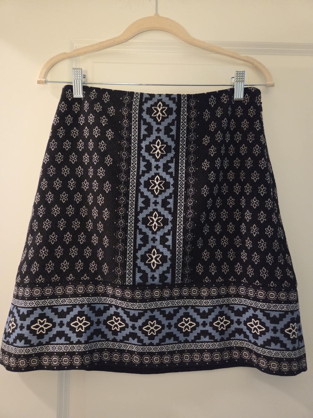 NWT LOFT Blue & Black Jacquard A-Line Mini Skirt Size 2